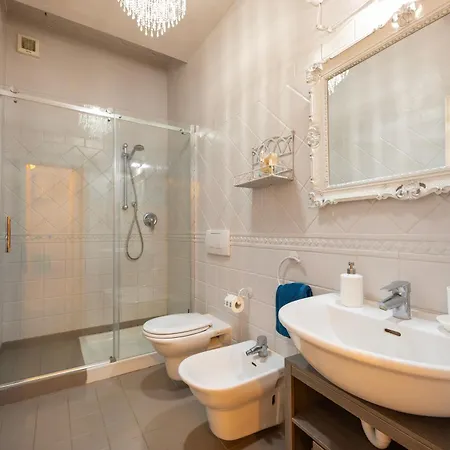 Maison Elire - 10 Passi Dal Mare 펜션 카폴리베리