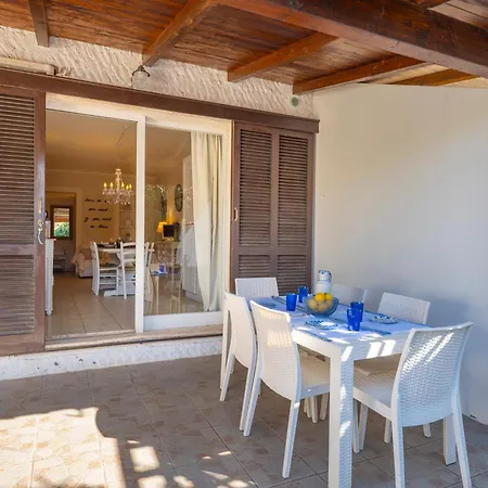 Dom wakacyjny Maison Elire - 10 Passi Dal Mare