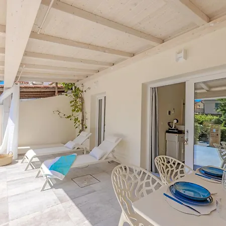 Maison Elire - 10 Passi Dal Mare Vakantiehuis *